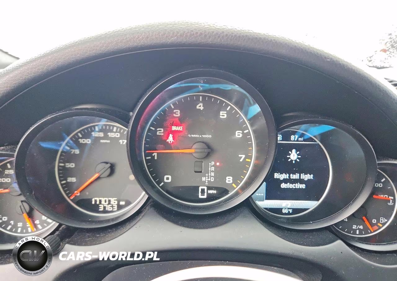 2016 Porsche Cayenne VIN:WP1AA2A24GLA05271 - 9
