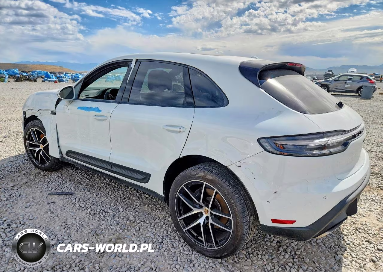 PORSCHE MACAN BASE VIN:WP1AA2A50PLB00727 - 2