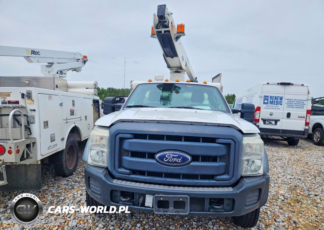 2013 Ford F450 Super Duty Bucket Truck VIN:1FDUF4GY9DEA69826 - 10
