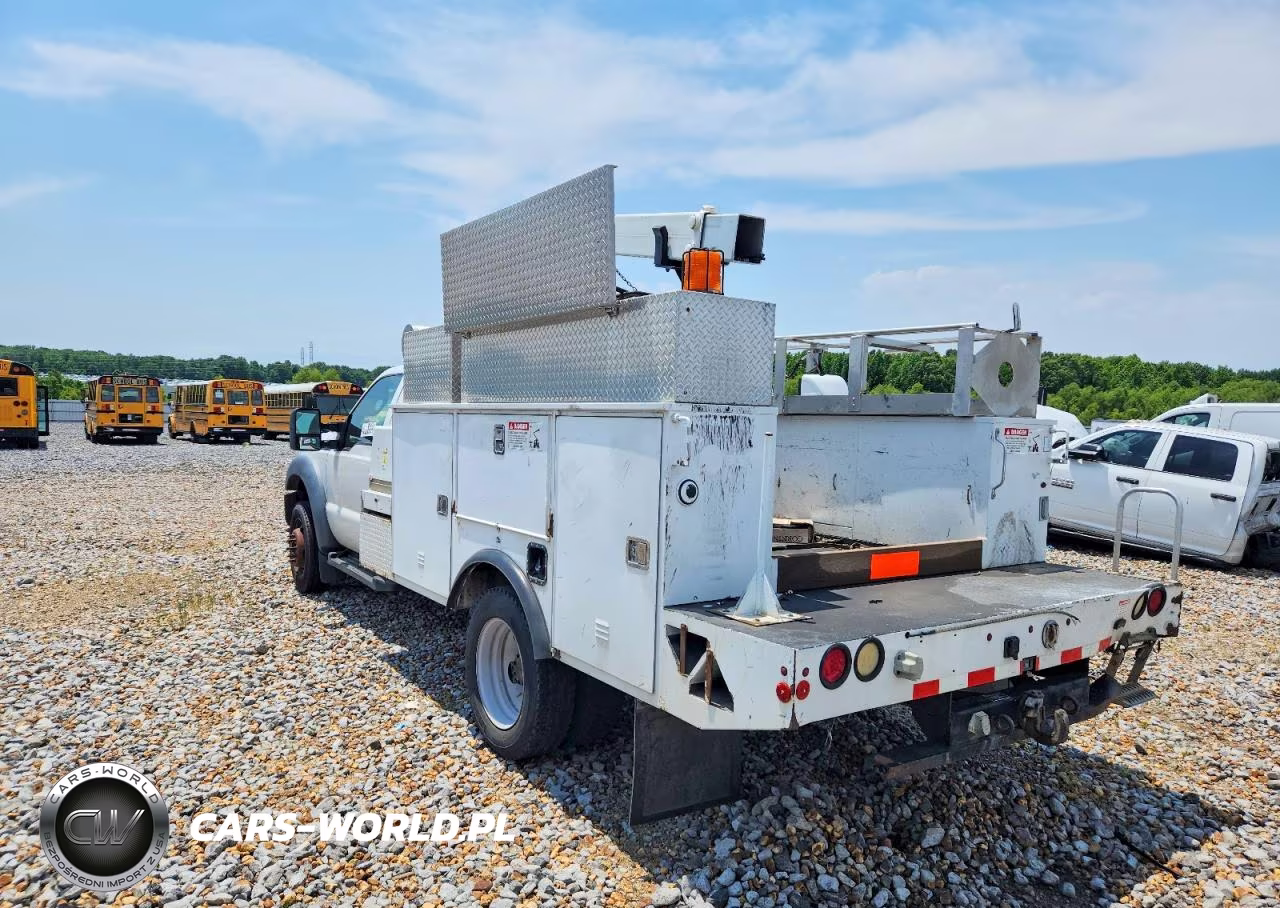 2013 Ford F450 Super Duty Bucket Truck VIN:1FDUF4GY9DEA69826 - 3
