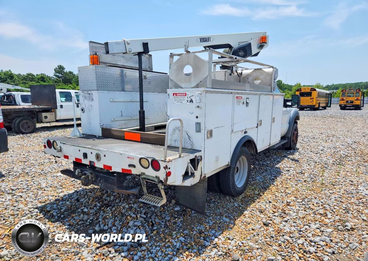 2013 Ford F450 Super Duty Bucket Truck VIN:1FDUF4GY9DEA69826 - 4