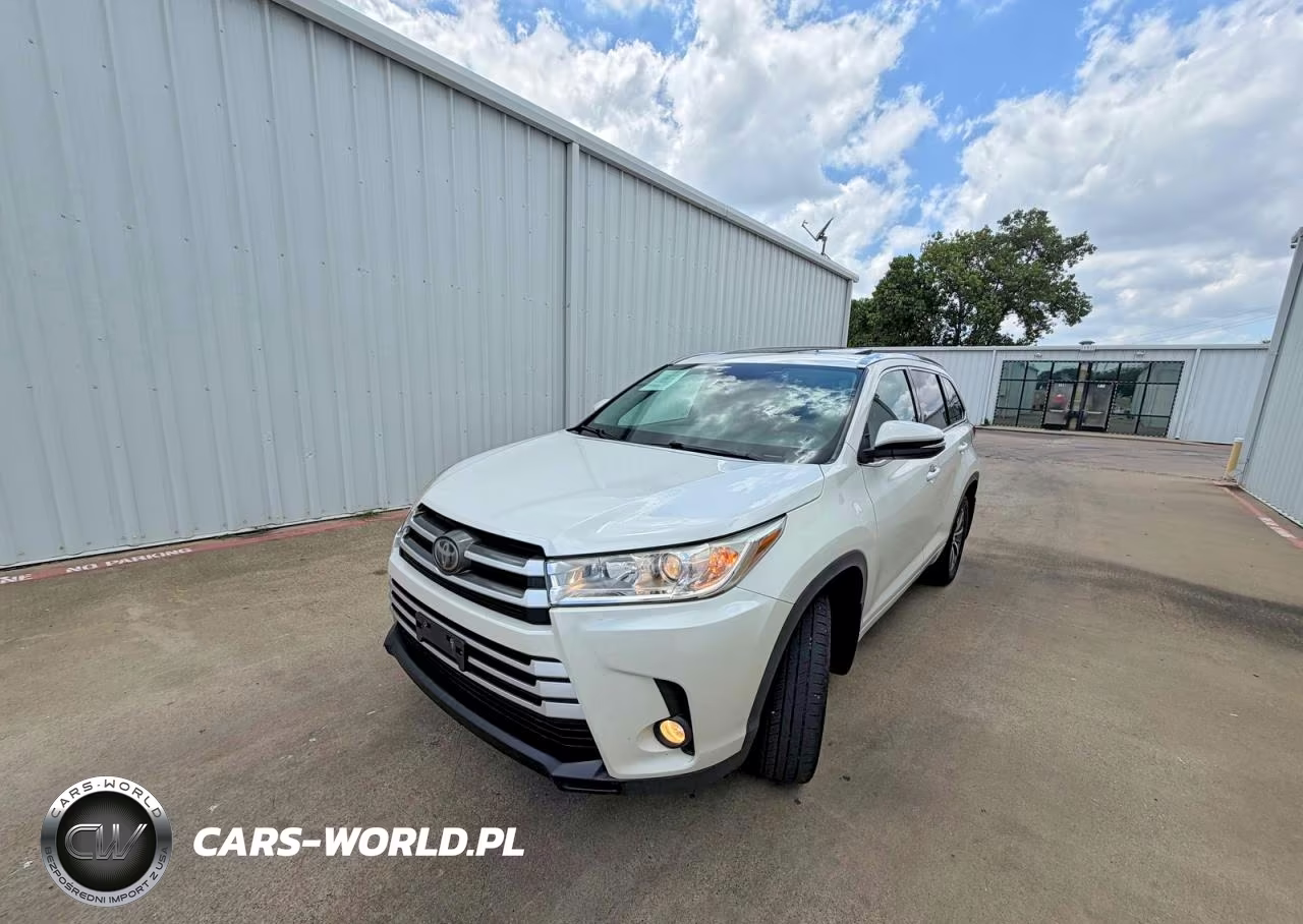 2018 Toyota Highlander Xle VIN:5TDJZRFH5JS908423 - 2