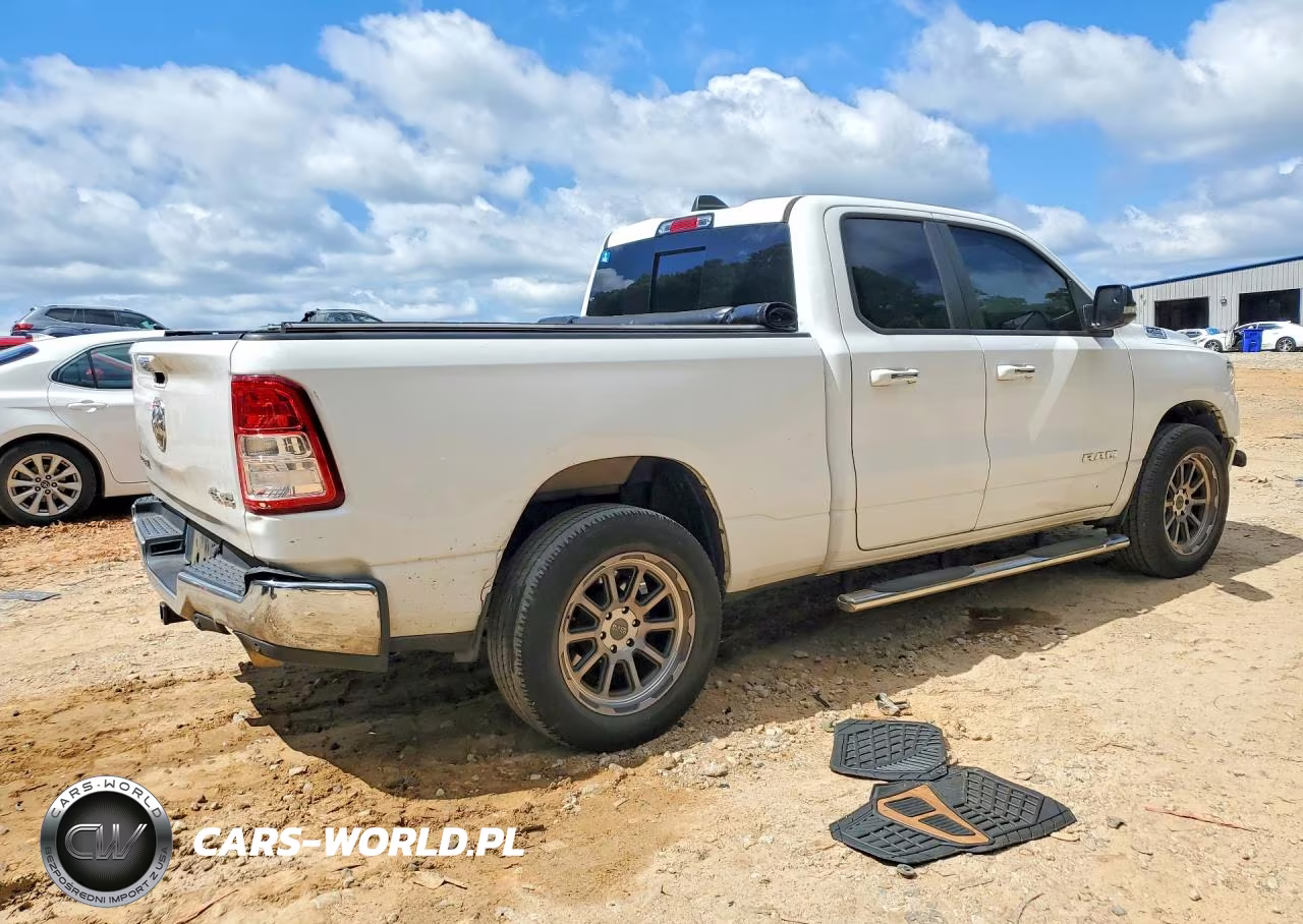 2019 Ram 1500 Big Horn-Lone Star VIN:1C6SRFBTXKN668104 - 3