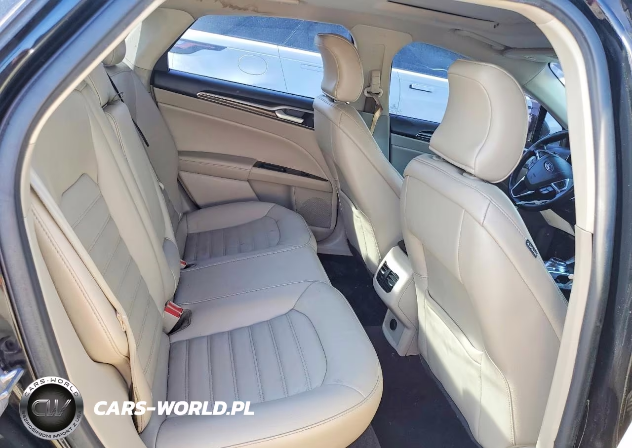 2017 Ford Fusion Se VIN:3FA6P0H98HR211893 - 10