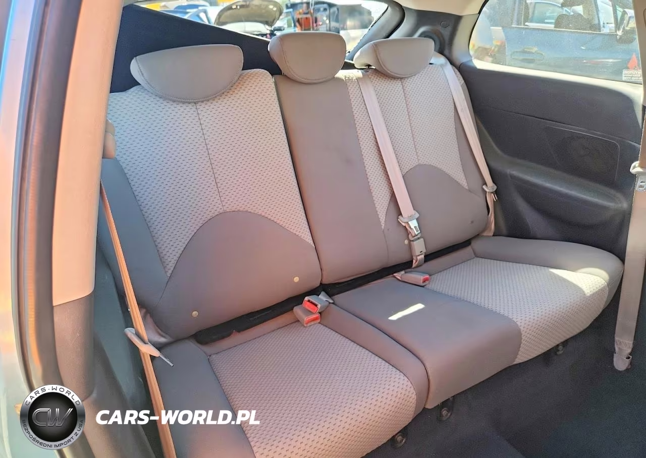 2008 Hyundai Accent Gs VIN:KMHCM36C88U066798 - 10