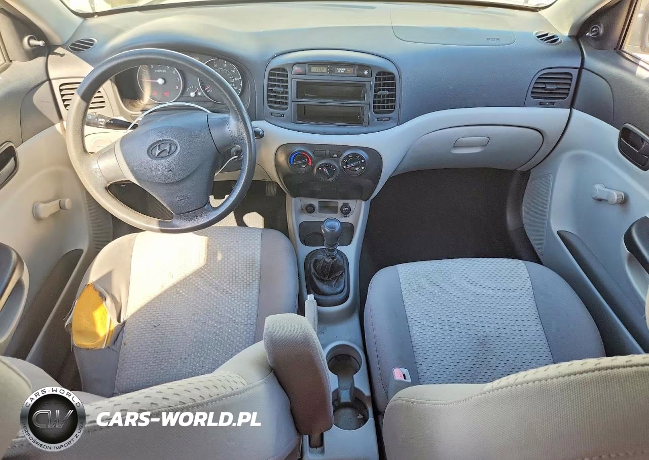 2008 Hyundai Accent Gs VIN:KMHCM36C88U066798 - 8