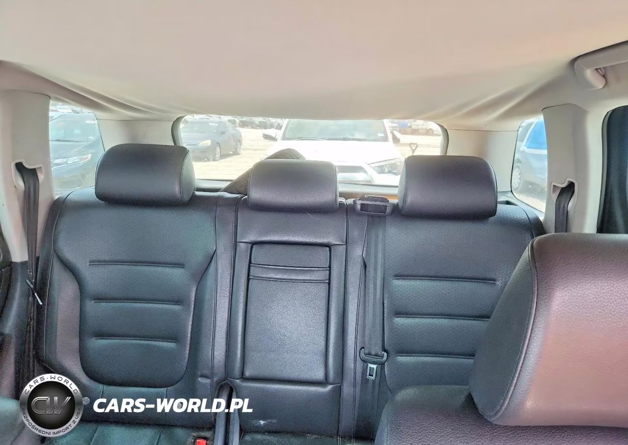 2011 Volkswagen Touareg V6 VIN:WVGFF9BP3BD001237 - 10