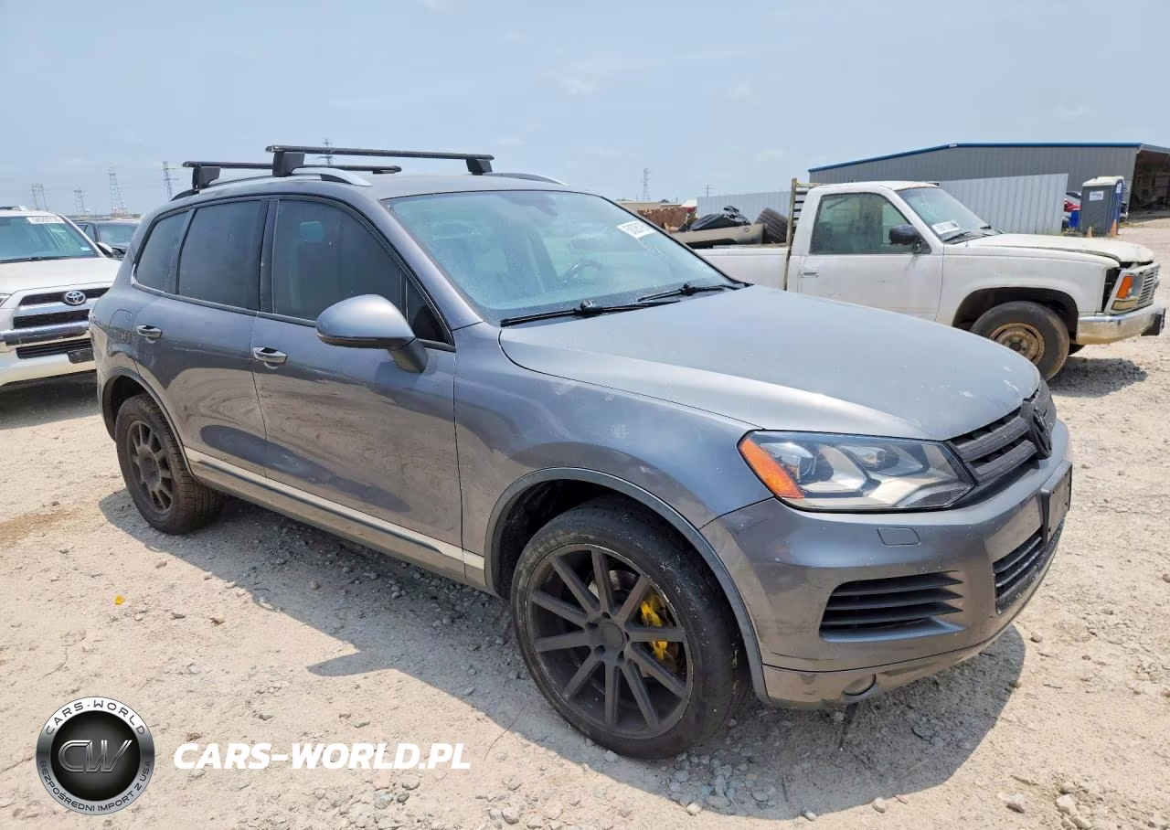2011 Volkswagen Touareg V6 VIN:WVGFF9BP3BD001237 - 4