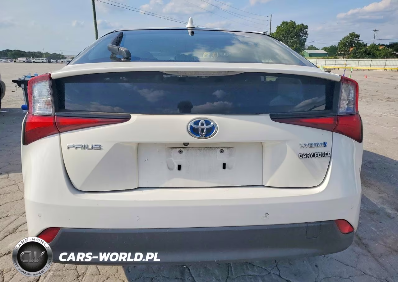 2021 Toyota Prius Le VIN:JTDKAMFU2M3148551 - 6