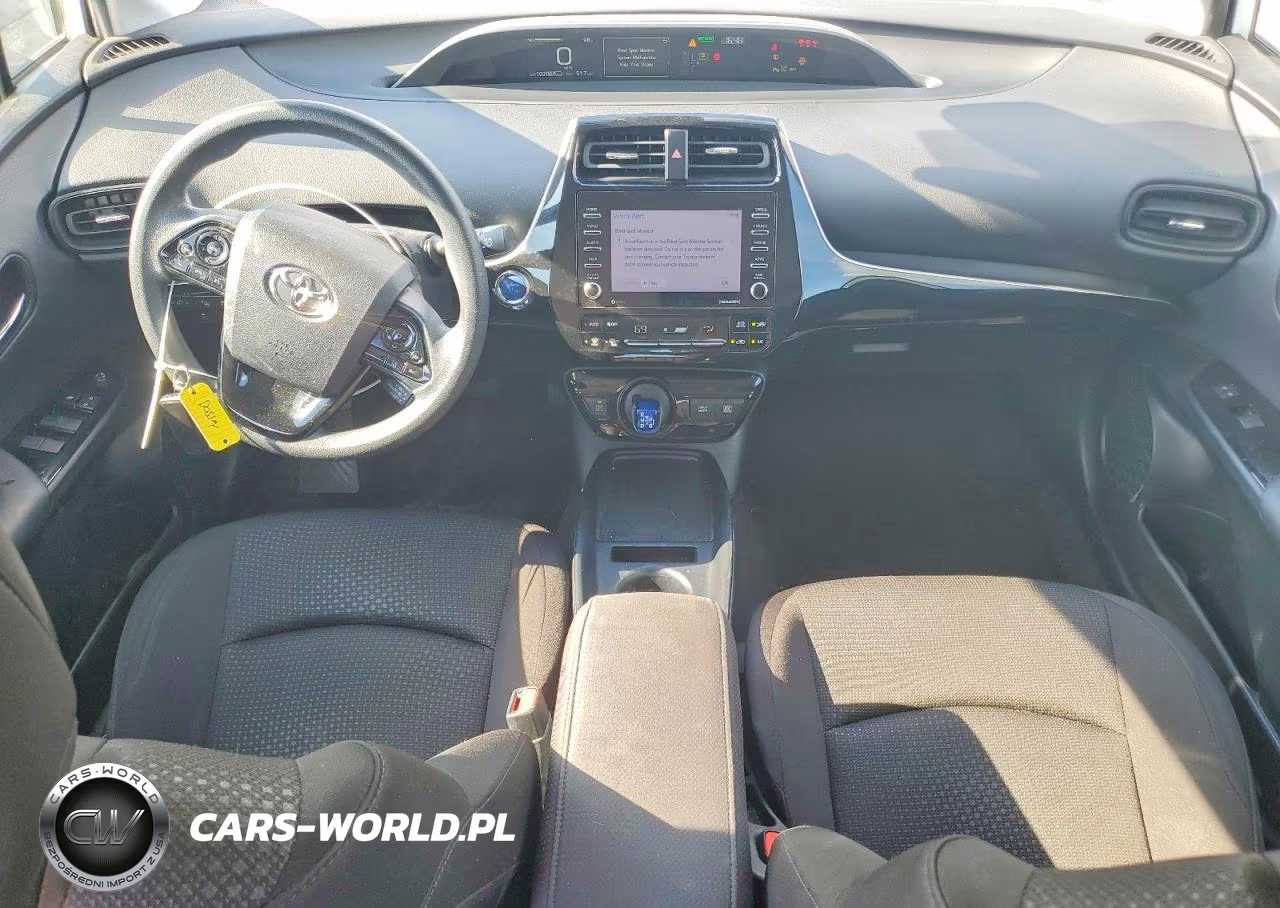 2021 Toyota Prius Le VIN:JTDKAMFU2M3148551 - 8