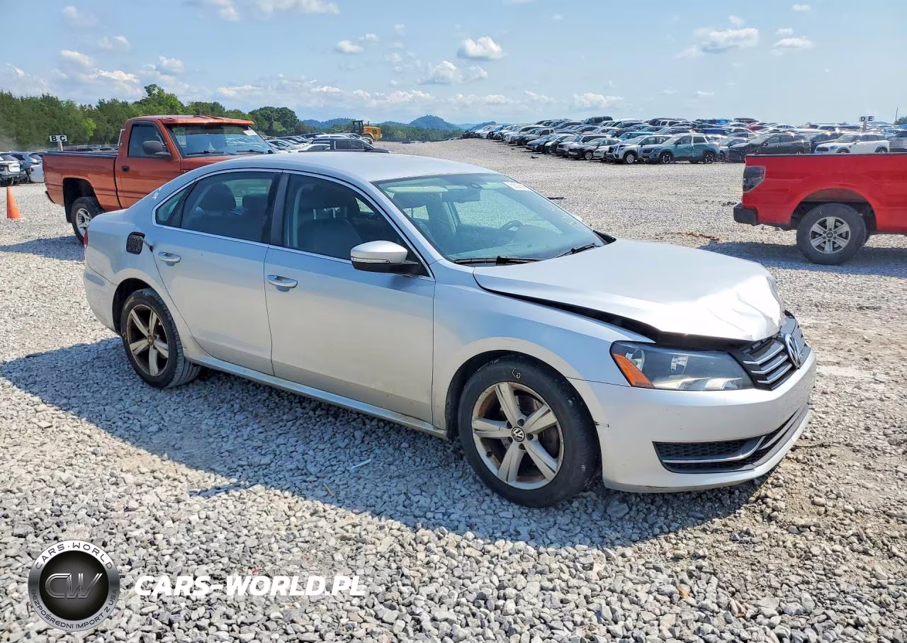 2013 Volkswagen Passat Se VIN:1VWBP7A33DC100262 - 4