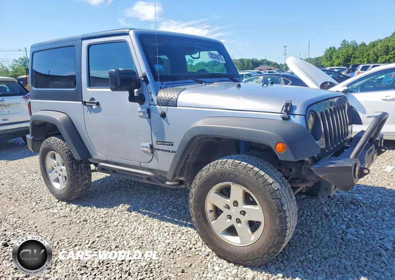 2015 Jeep Wrangler Sport VIN:1C4AJWAG6FL608418 - 4