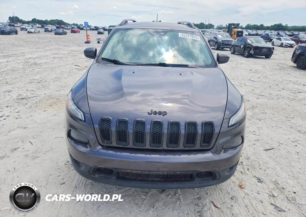 2018 Jeep Cherokee Latitude VIN:1C4PJLCB4JD620516 - 5