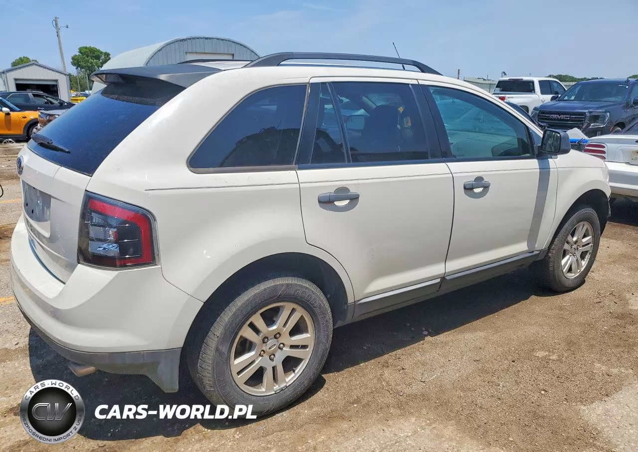 2010 Ford Edge Se VIN:2FMDK3GC3ABB27995 - 3