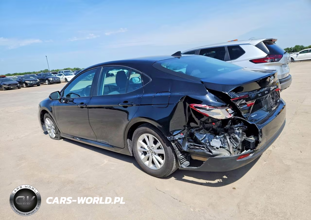 2026 Toyota Camry Le VIN:4T1DAACK6TU657623 - 2