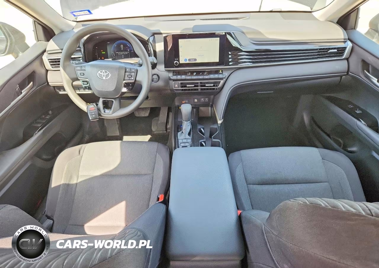 2026 Toyota Camry Le VIN:4T1DAACK6TU657623 - 8