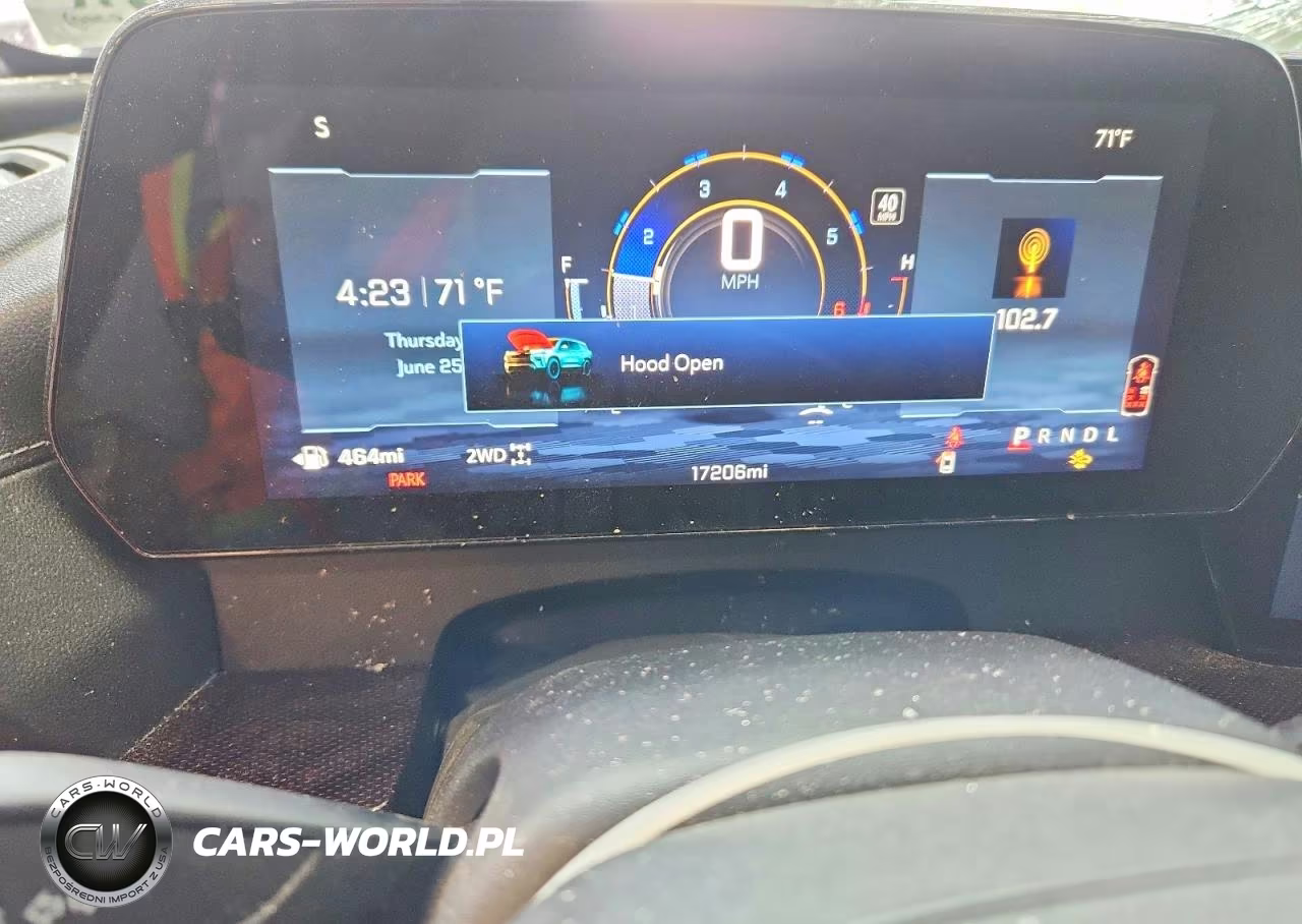 2025 Chevrolet Traverse Z71 VIN:1GNEVJRSXSJ217271 - 9