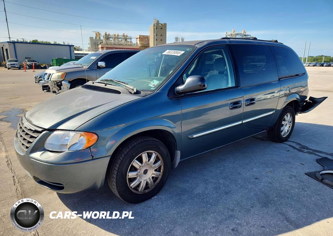 2006 Chrysler Town & Country Touring