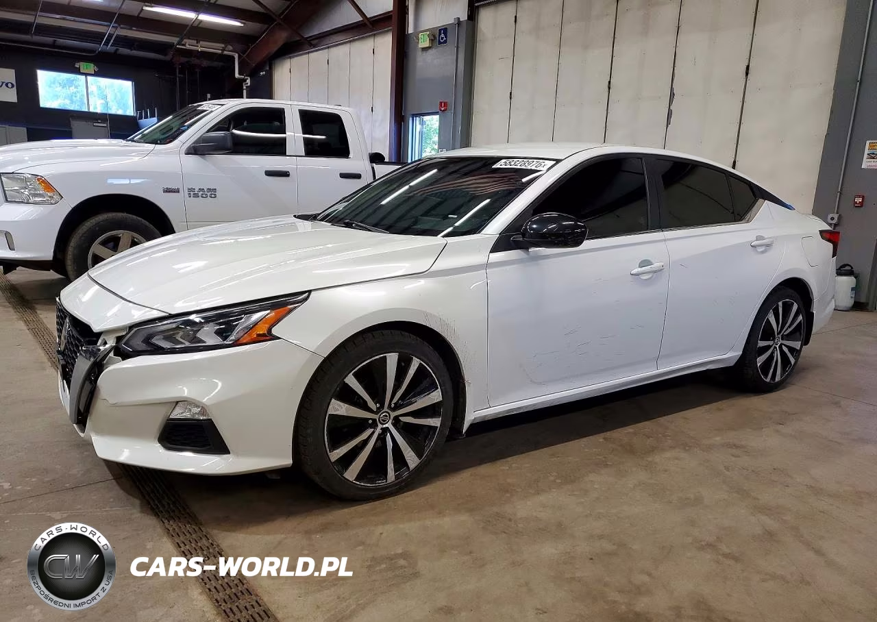2021 Nissan Altima Sr – zdjęcie 1 z 12