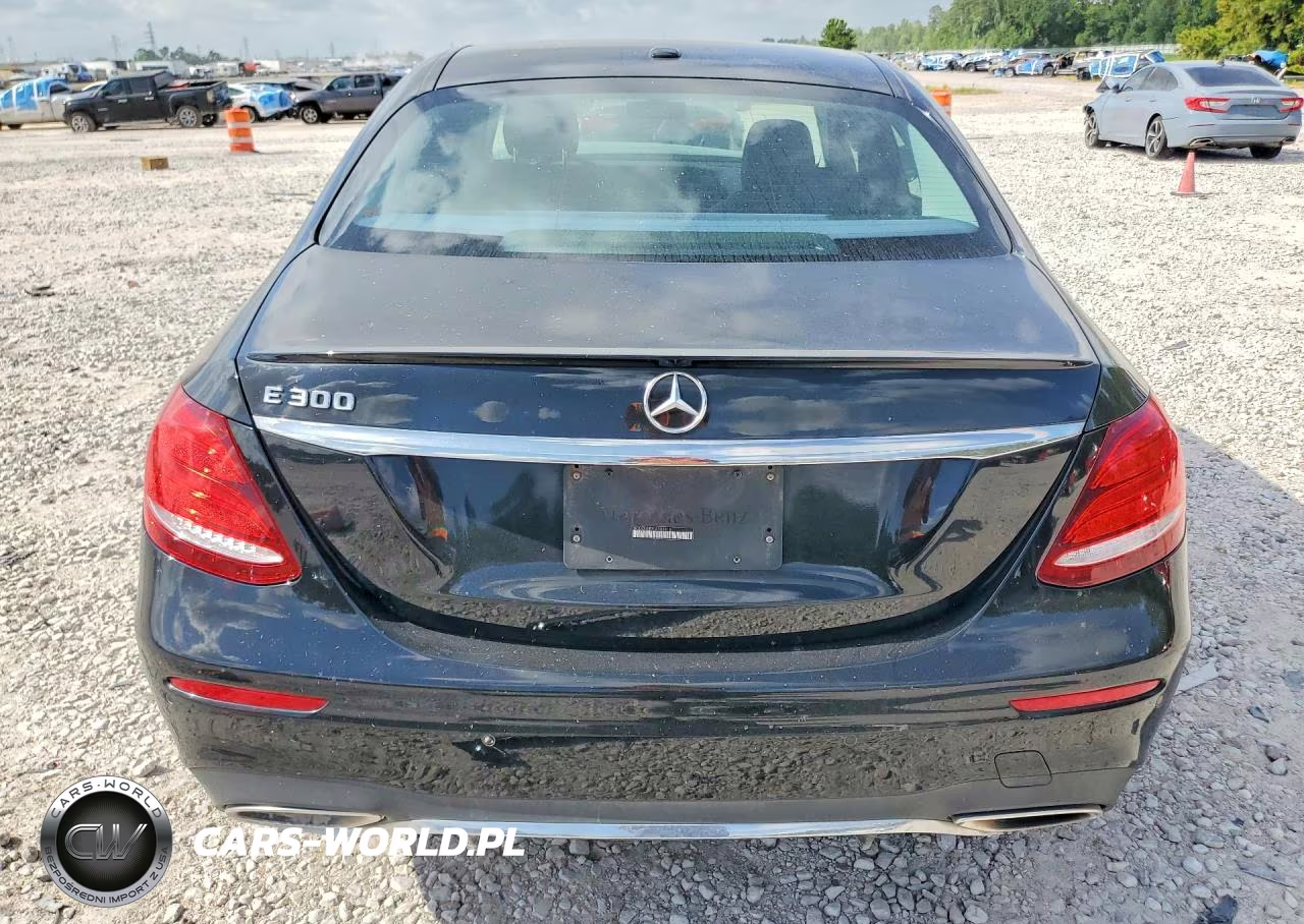 2018 Mercedes-Benz E 300 VIN:WDDZF4JBXJA303818 - 6