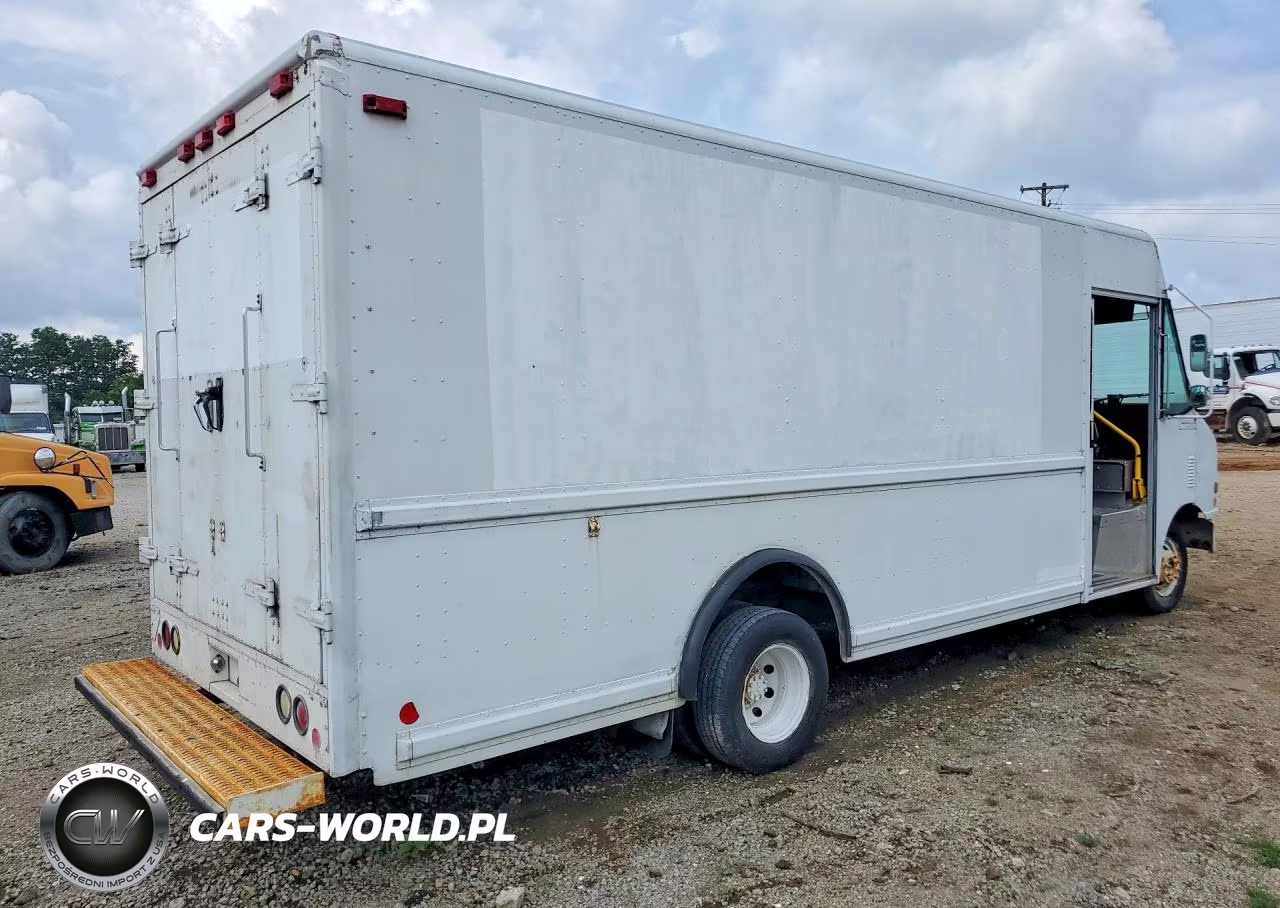 2000 Ford E350 Delivery Truck VIN:1FCJE39L4YHA52569 - 3