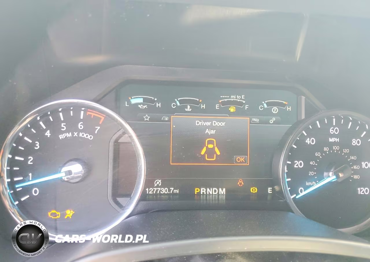 2018 Ford Expedition Limited VIN:1FMJU2AT4JEA42328 - 9