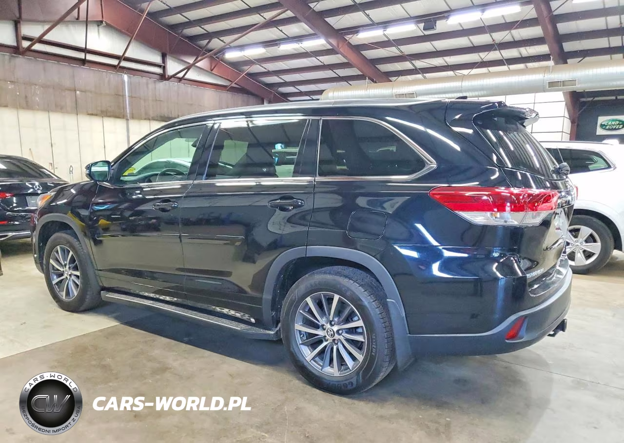2017 Toyota Highlander Xle VIN:5TDJZRFH0HS455564 - 2