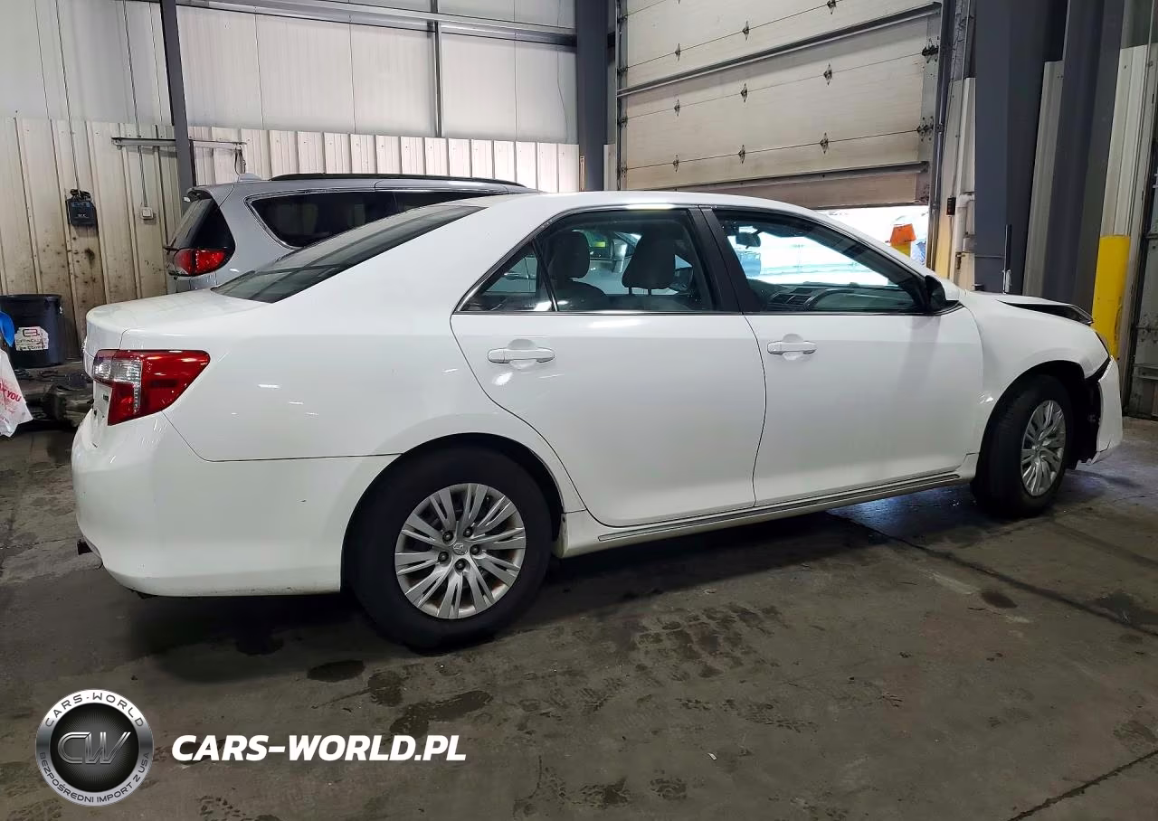 2012 Toyota Camry Le VIN:4T4BF1FK4CR262494 - 3