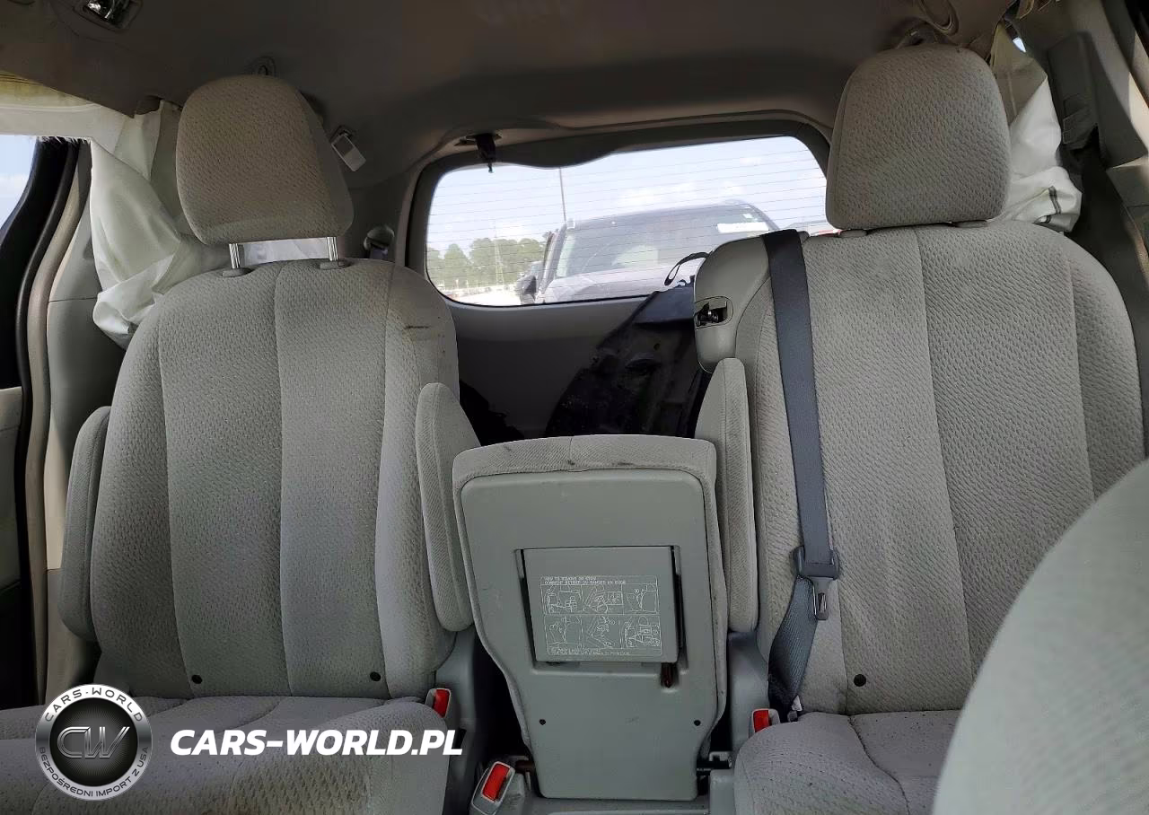 2012 Toyota Sienna Le VIN:5TDKK3DC9CS266160 - 11