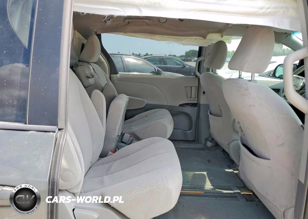 2012 Toyota Sienna Le VIN:5TDKK3DC9CS266160 - 12