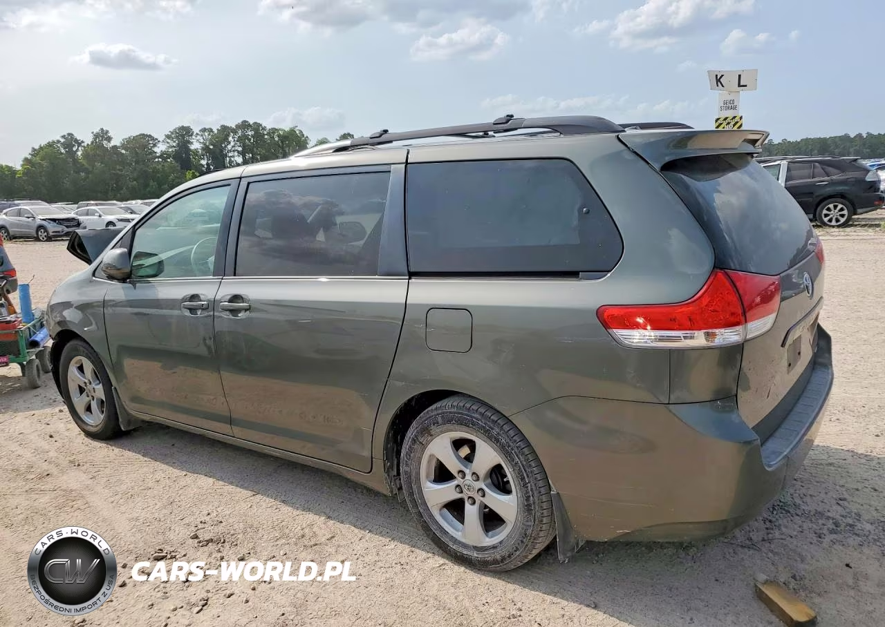 2012 Toyota Sienna Le VIN:5TDKK3DC9CS266160 - 2