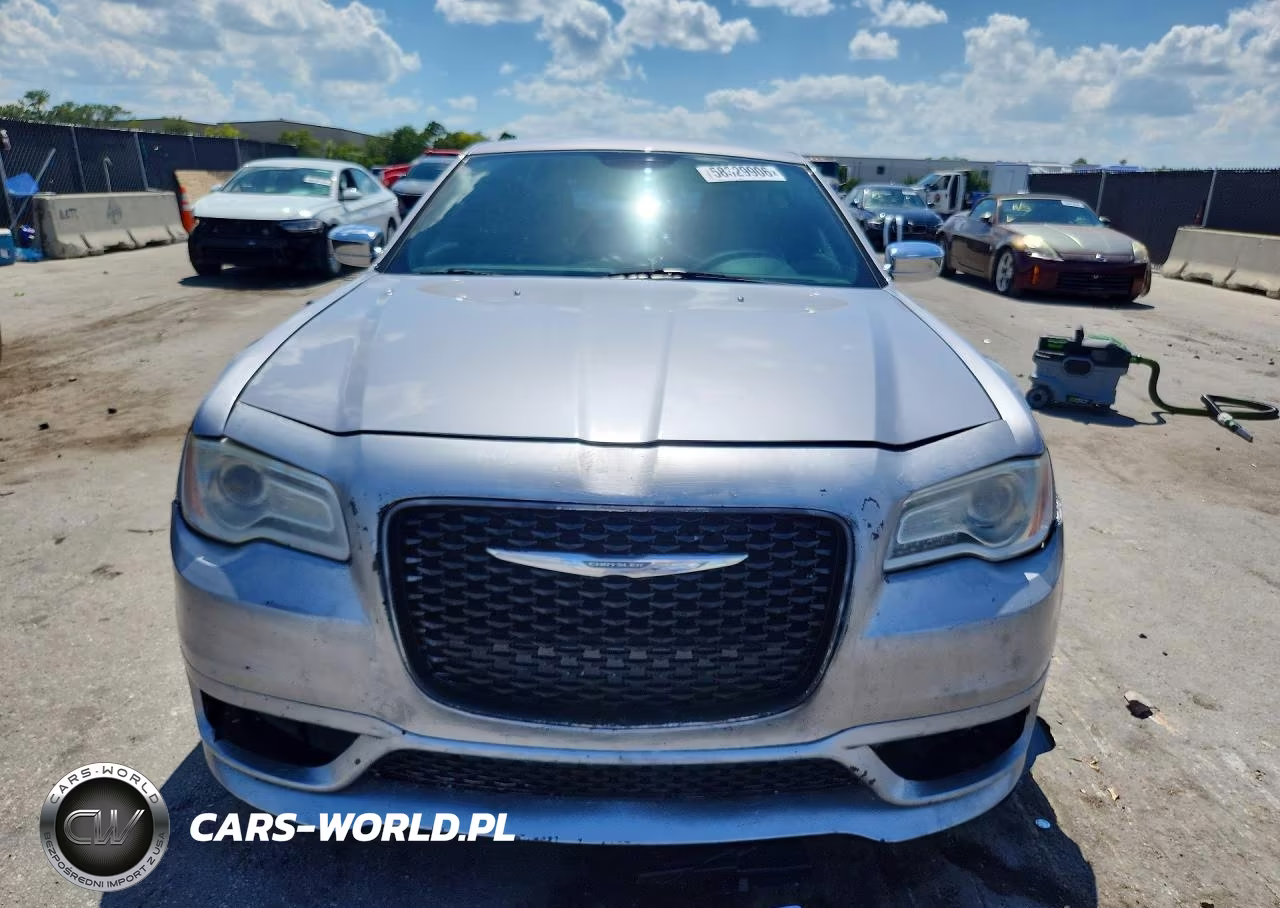 2014 Chrysler 300C VIN:2C3CCAET0EH118263 - 5