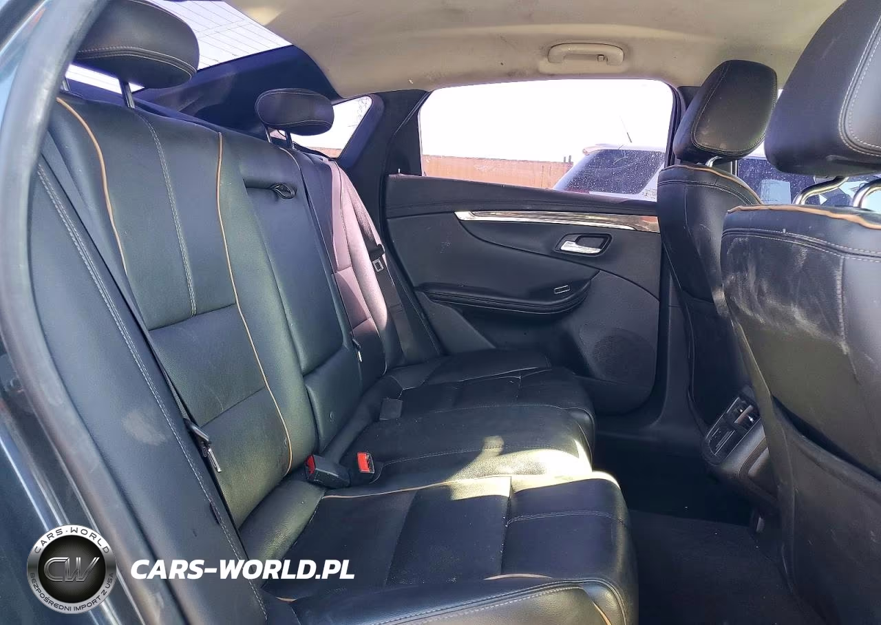 2018 Chevrolet Impala Premier VIN:2G1125S32J9132762 - 10
