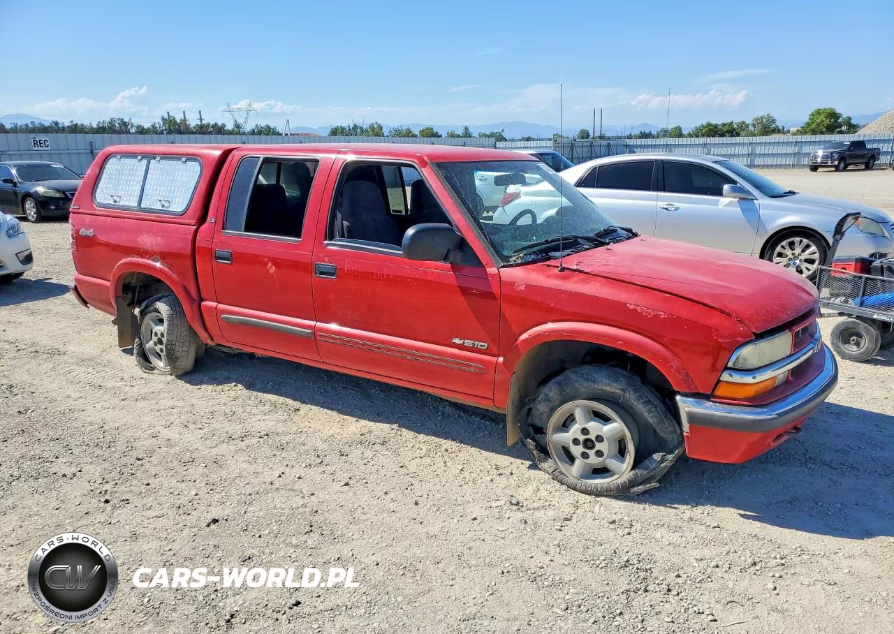 2002 Chevrolet S Truck S10 VIN:1GCDT13WX2K107336 - 4