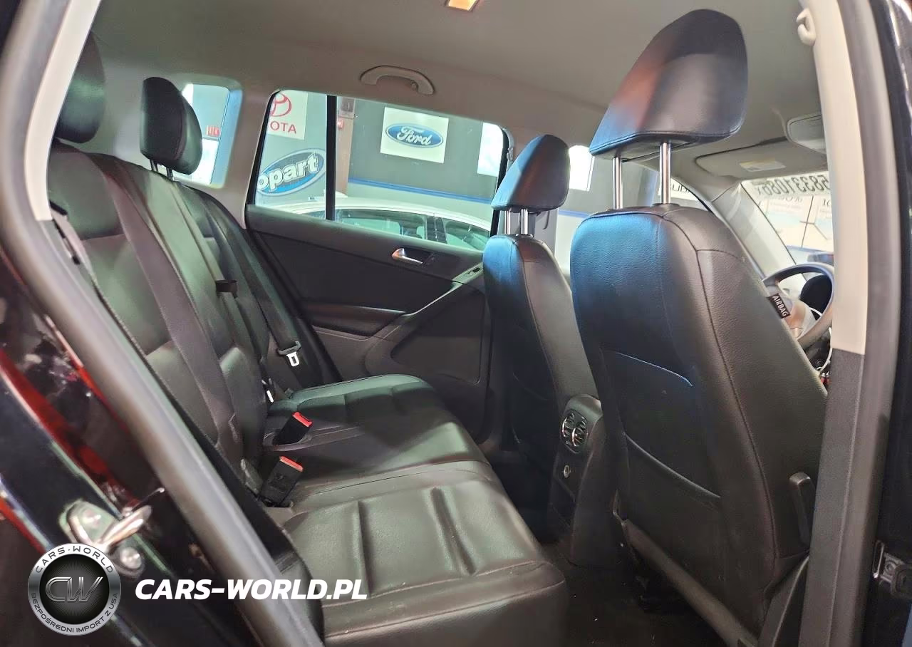 2012 Volkswagen Tiguan S VIN:WVGAV7AX4CW578884 - 11
