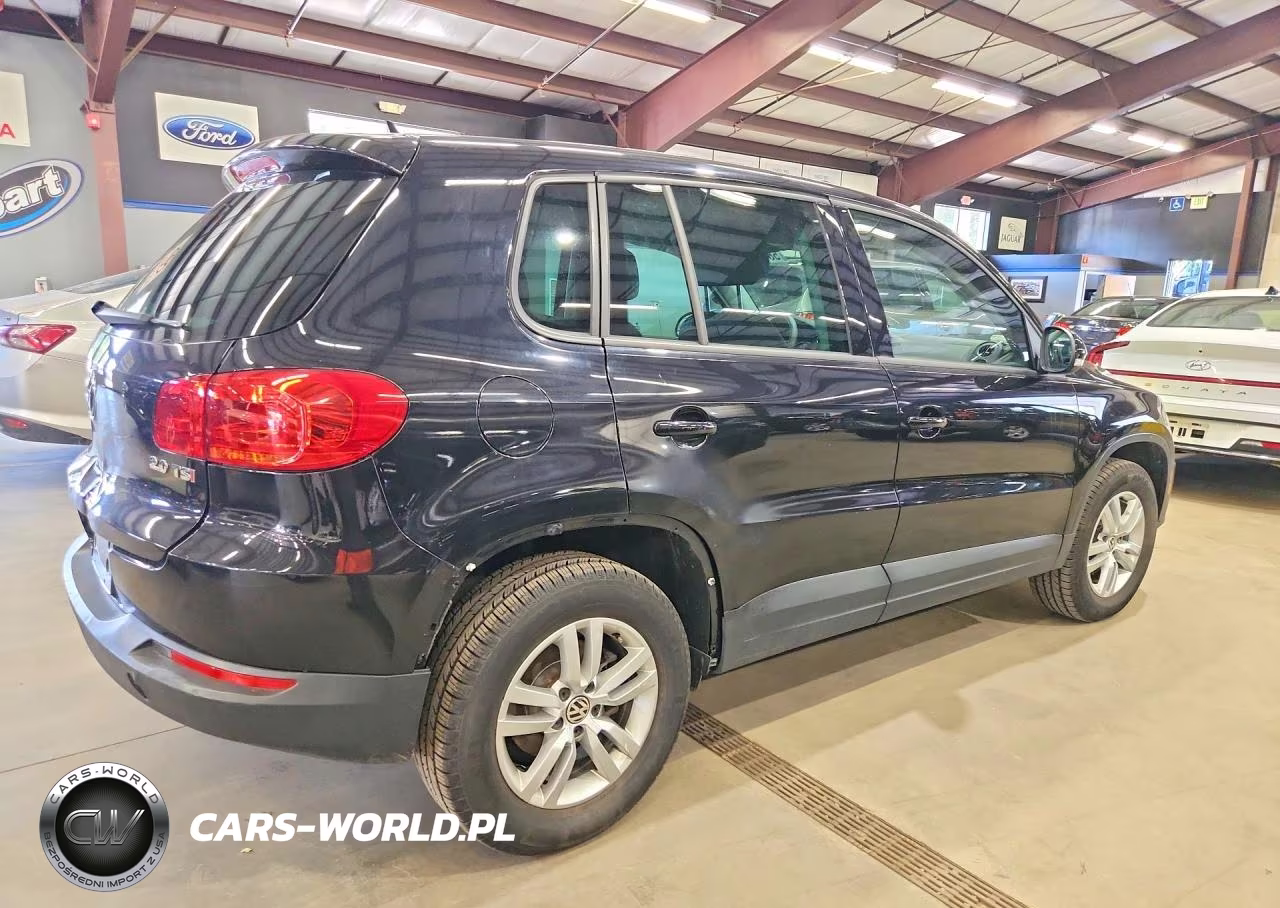 2012 Volkswagen Tiguan S VIN:WVGAV7AX4CW578884 - 3