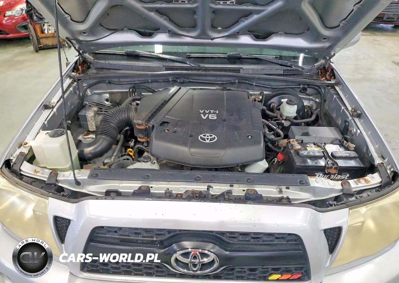 2011 Toyota Tacoma Double Cab VIN:5TFLU4EN0BX018277 - 11