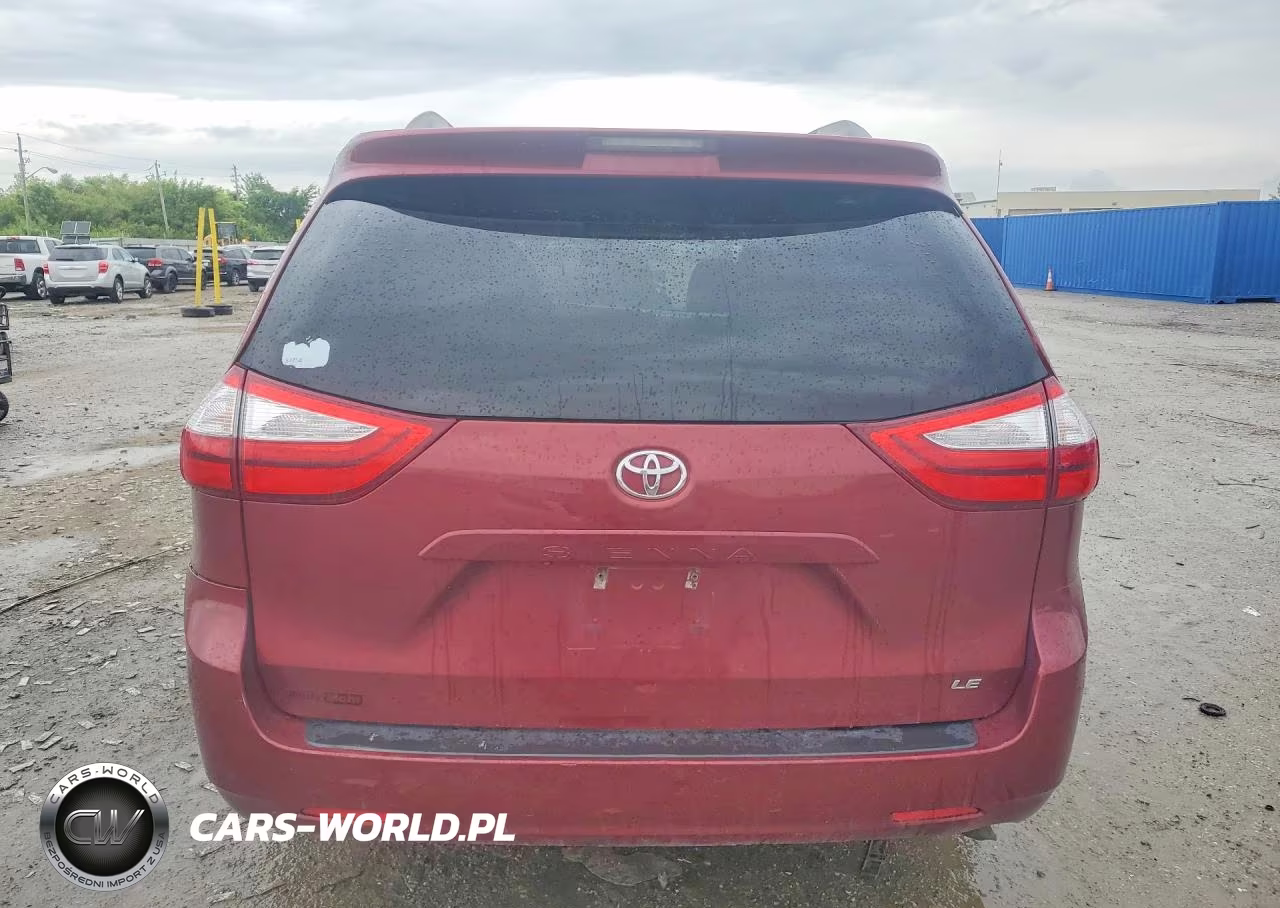 2015 Toyota Sienna Le VIN:5TDKK3DCXFS560302 - 6