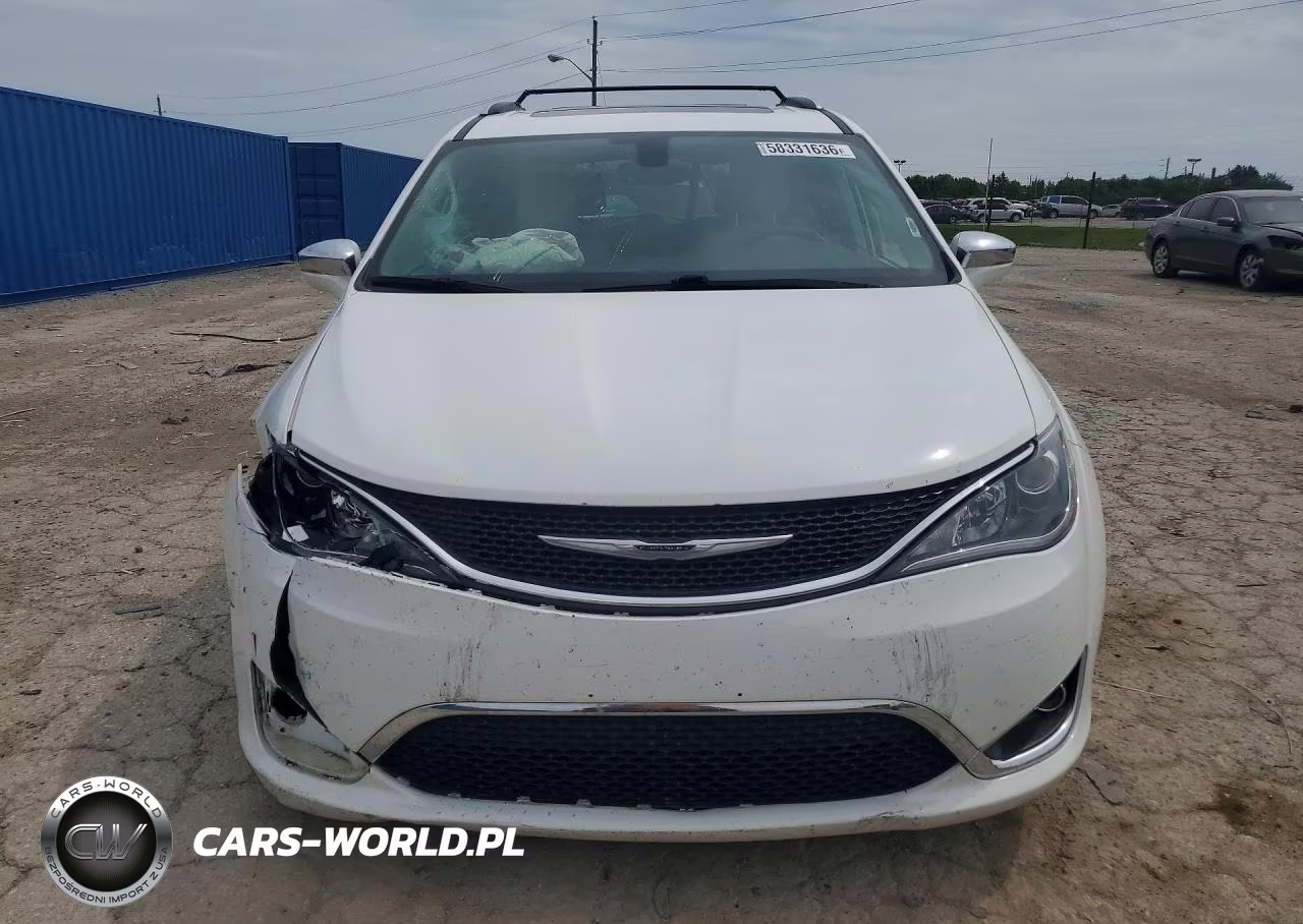 2017 Chrysler Pacifica Limited VIN:2C4RC1GG4HR751871 - 5
