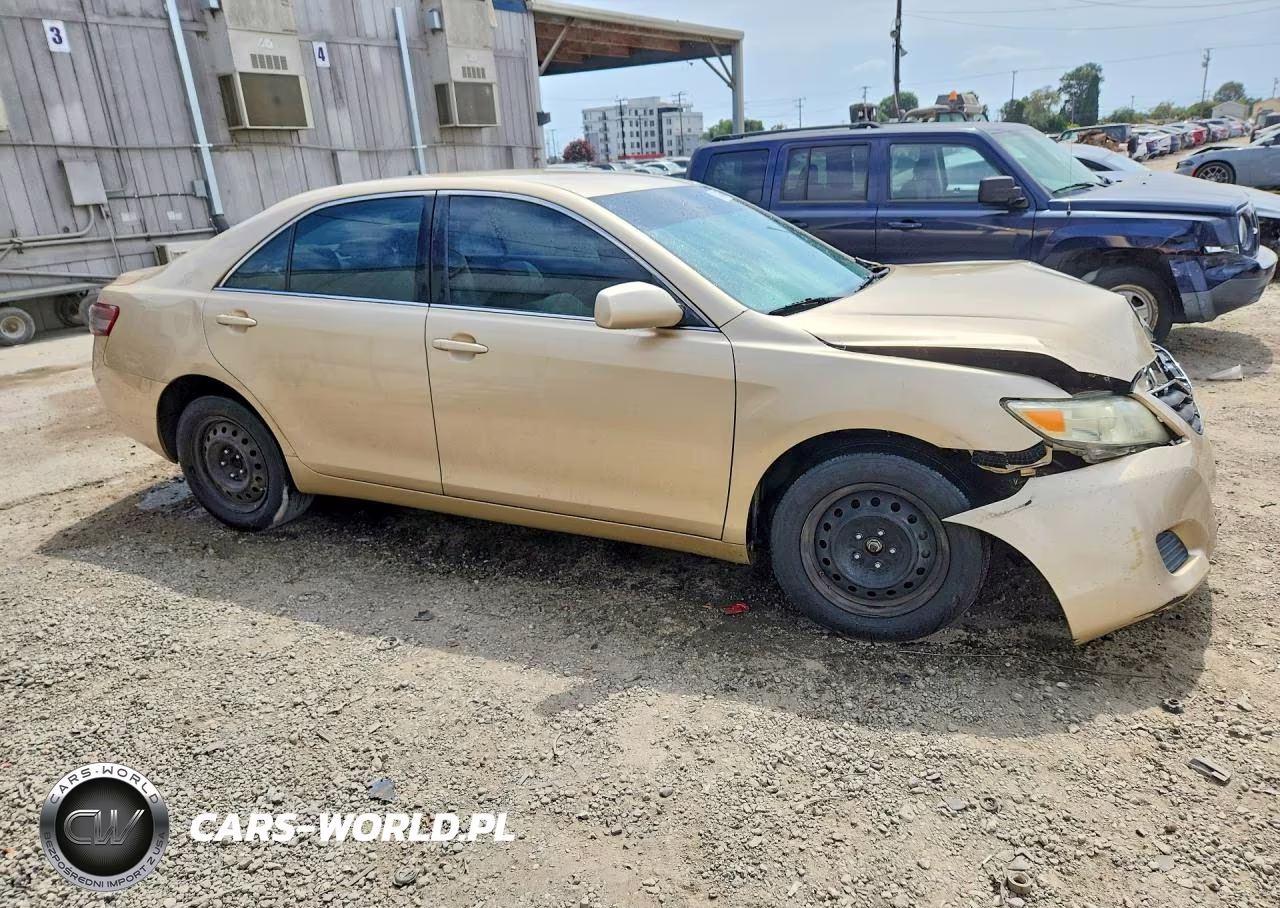 2010 Toyota Camry Le VIN:4T1BF3EK7AU097030 - 4