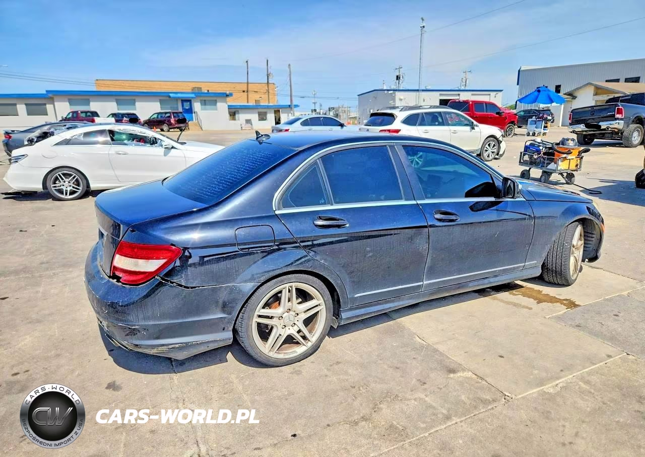 2009 Mercedes-Benz C 300 VIN:WDDGF54XX9F220909 - 3
