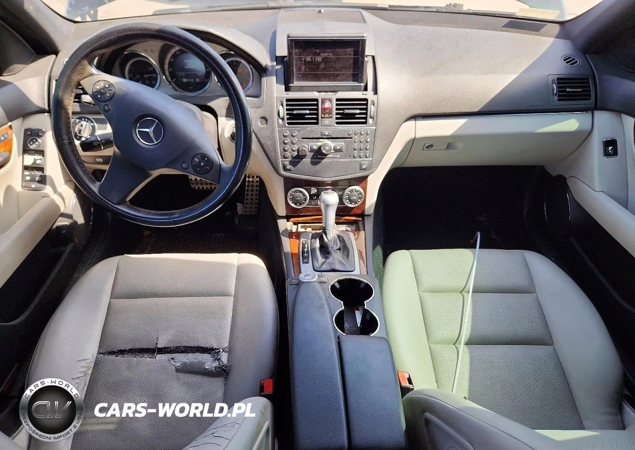 2009 Mercedes-Benz C 300 VIN:WDDGF54XX9F220909 - 8