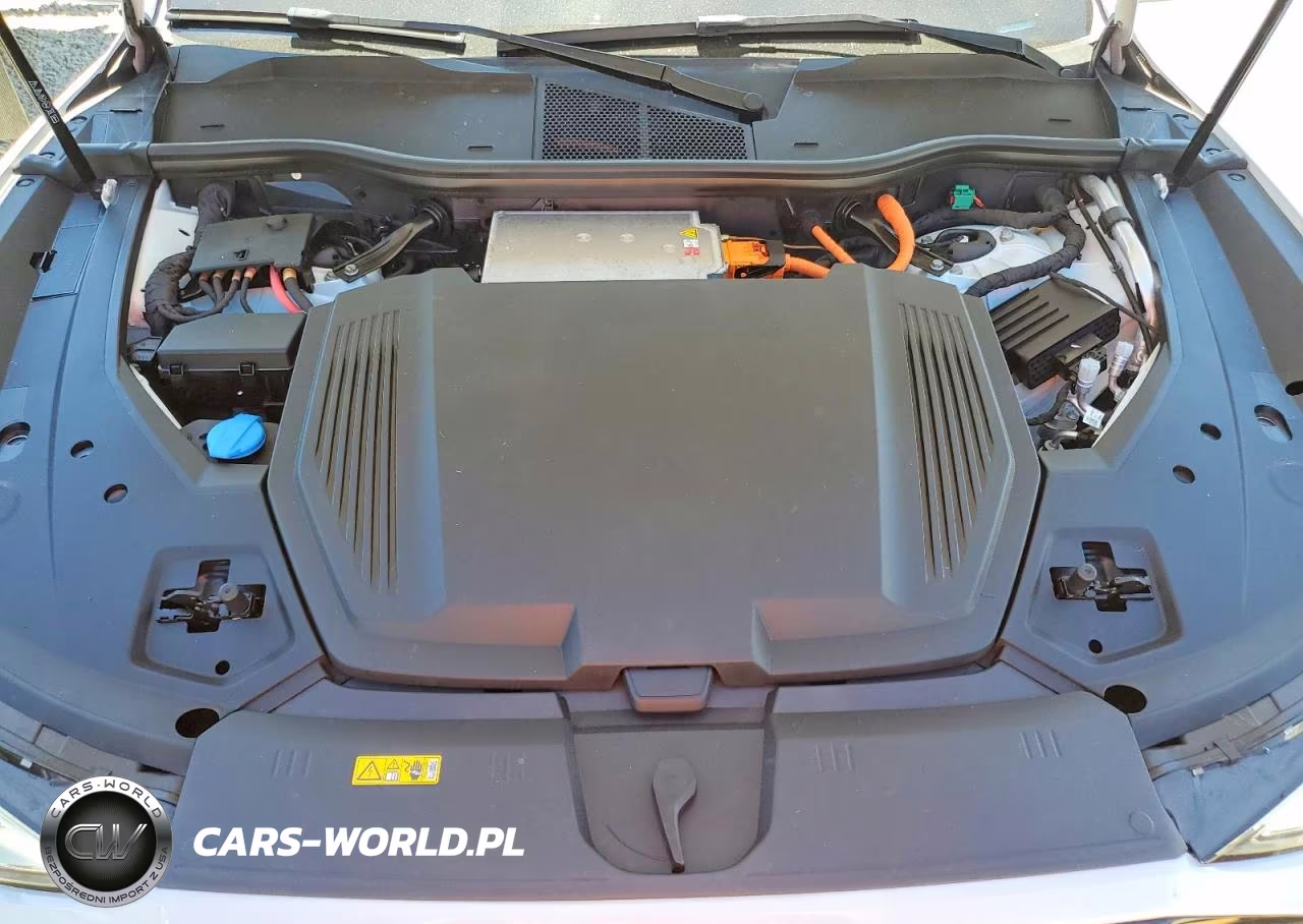 2021 Audi E-Tron Premium VIN:WA1AAAGE4MB022841 - 12