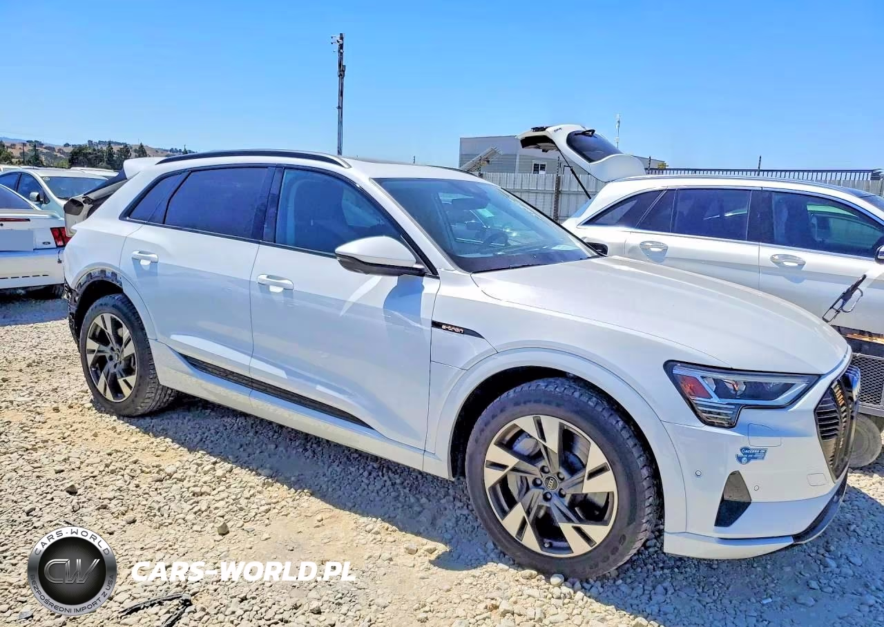 2021 Audi E-Tron Premium VIN:WA1AAAGE4MB022841 - 4
