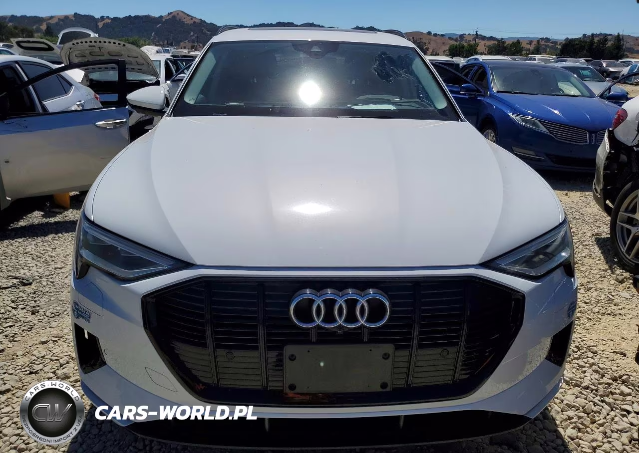 2021 Audi E-Tron Premium VIN:WA1AAAGE4MB022841 - 5