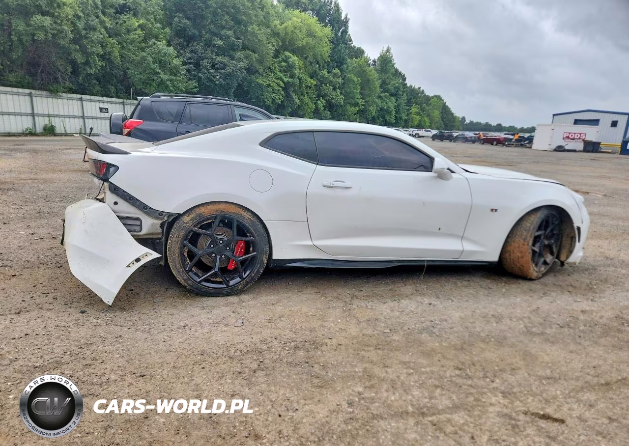 2017 Chevrolet Camaro Lt VIN:1G1FB1RX5H0151057 - 3