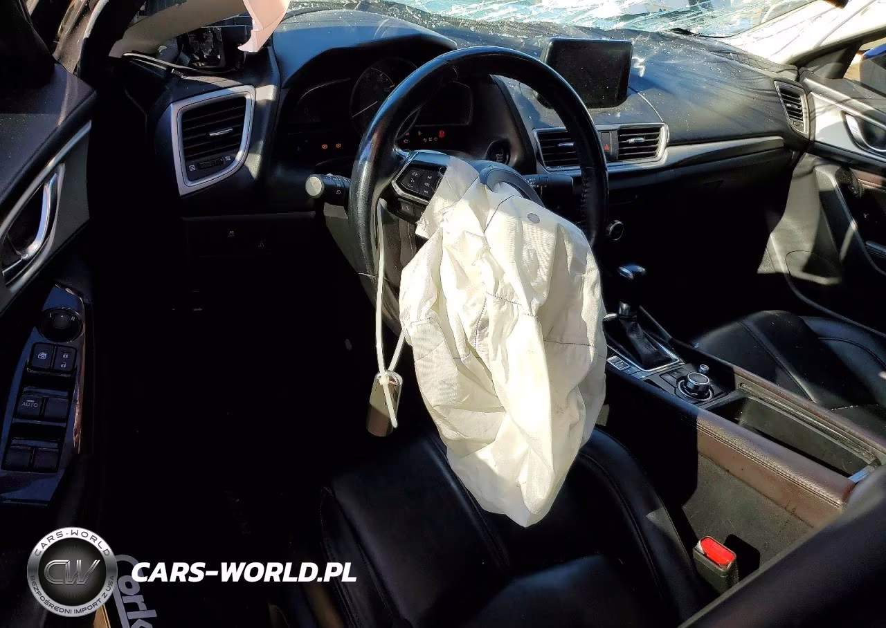 2018 Mazda 3 Touring VIN:3MZBN1V35JM158588 - 8