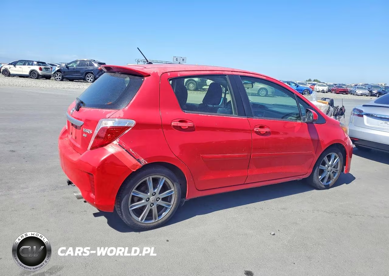 2012 Toyota Yaris 5-Door Se VIN:JTDKTUD3XCD541744 - 3