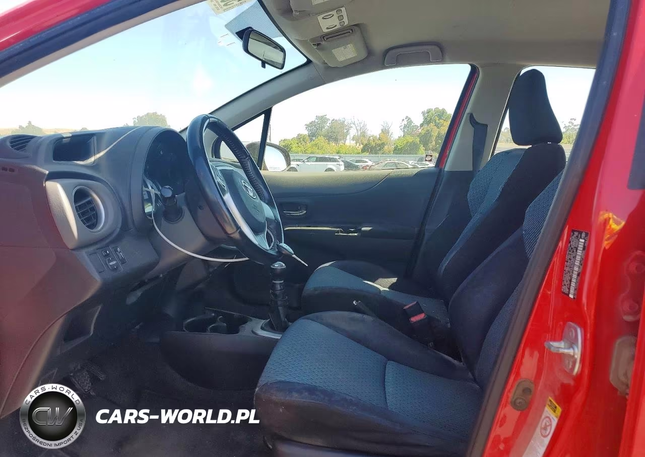 2012 Toyota Yaris 5-Door Se VIN:JTDKTUD3XCD541744 - 7