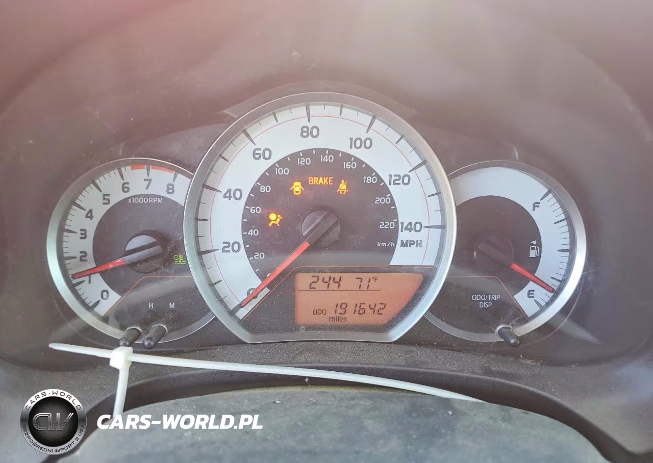 2012 Toyota Yaris 5-Door Se VIN:JTDKTUD3XCD541744 - 9